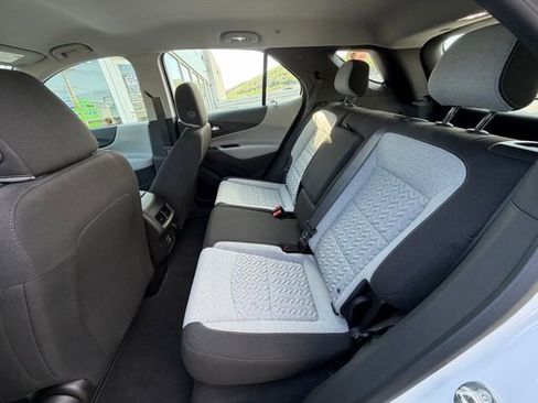 Used 2023 Chevrolet Equinox LS image 34