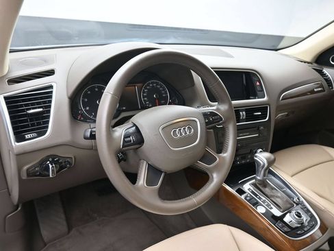 Used 2017 Audi Q5 2.0T Premium Plus w/ Technology Package AWD/4WD image 14