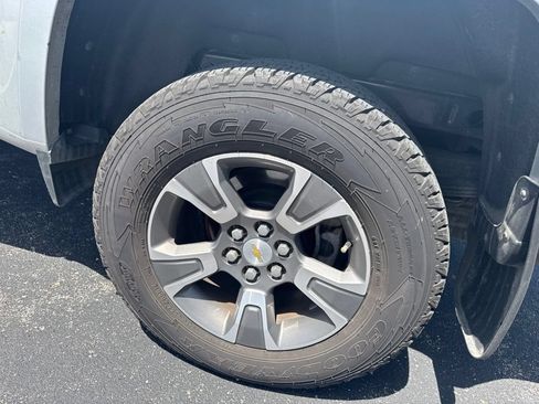 Used 2020 Chevrolet Colorado Z71 AWD/4WD image 19