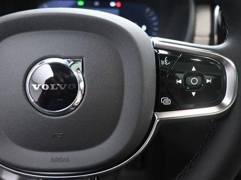 Used 2026 Volvo XC90 B6 Plus w/ Protection Package Premier AWD/4WD image 14