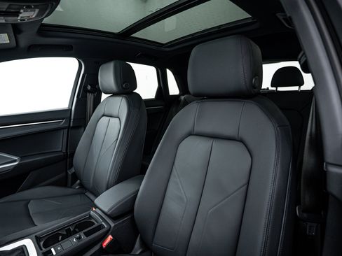 New 2025 Audi Q3 2.0T Premium image 13