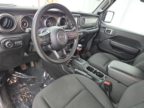 Used 2021 Jeep Wrangler Sport image 15