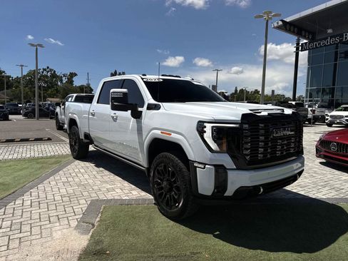 Used 2026 GMC Sierra 2500 Denali Ultimate AWD/4WD image 7