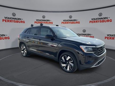 New 2026 Volkswagen Atlas Cross Sport SE AWD/4WD image 2