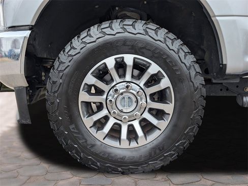 Used 2020 Ford F350 Lariat w/ Lariat Ultimate Package image 38