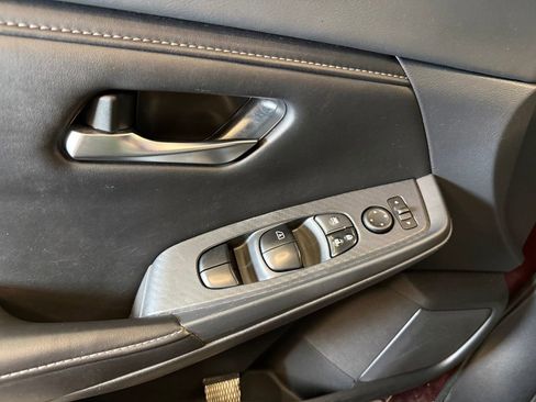 Used 2022 Nissan Sentra SV w/ All-Weather Package FWD image 19