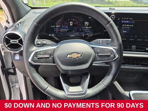 Used 2025 Chevrolet Equinox LT FWD image 23