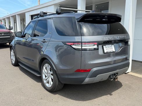 Used 2017 Land Rover Discovery SE AWD/4WD image 3