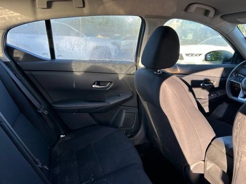 Used 2022 Nissan Sentra S FWD image 11