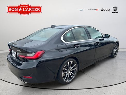 Used 2021 BMW 330i Sedan w/ Convenience Package RWD image 4