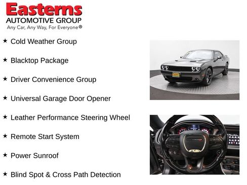 Used 2022 Dodge Challenger SXT w/ Driver Convenience Group RWD image 11
