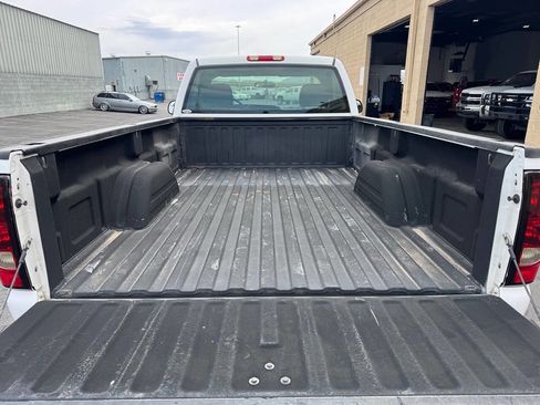 Used 2007 Chevrolet Silverado 2500 W/T w/ Heavy-Duty Power Package image 21