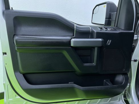 Used 2018 Ford F150 XLT w/ Equipment Group 302A Luxury AWD/4WD image 17
