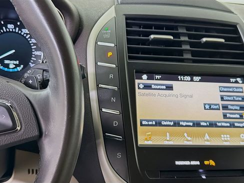 Used 2019 Lincoln MKC Select w/ Select Plus Package image 20