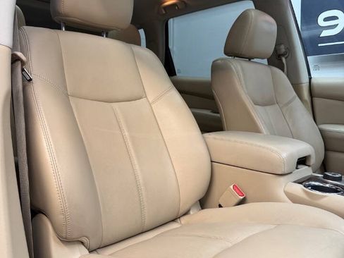Used 2013 Nissan Pathfinder SL w/ SL Premium Pkg AWD/4WD image 16