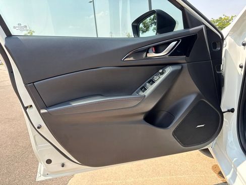 Used 2016 MAZDA MAZDA3 s Touring FWD image 10