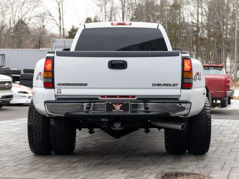 Used 2005 Chevrolet Silverado 3500 LT w/ Heavy-Duty Power Package image 14