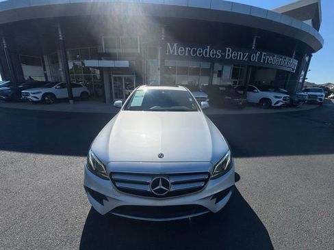 Used 2019 Mercedes-Benz E 300 image 2