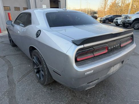 Used 2016 Dodge Challenger SXT w/ Blacktop Package image 4