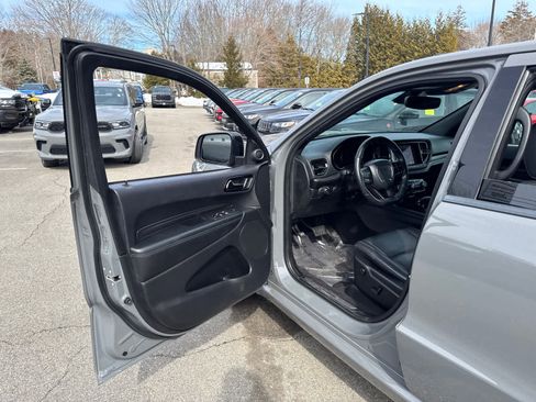 Used 2022 Dodge Durango GT image 11