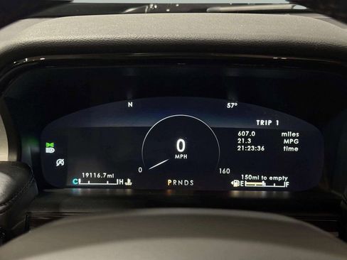 Certified 2023 Lincoln Nautilus Reserve w/ Monochromatic Package image 25