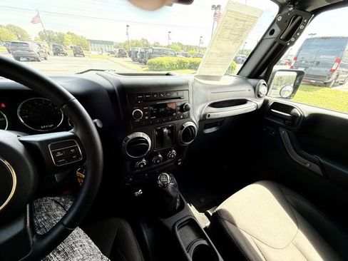 Used 2017 Jeep Wrangler Sport w/ Quick Order Package 23S image 17