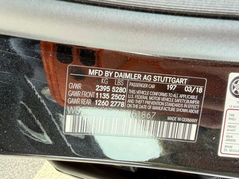 Used 2018 Mercedes-Benz E 300 4MATIC image 38