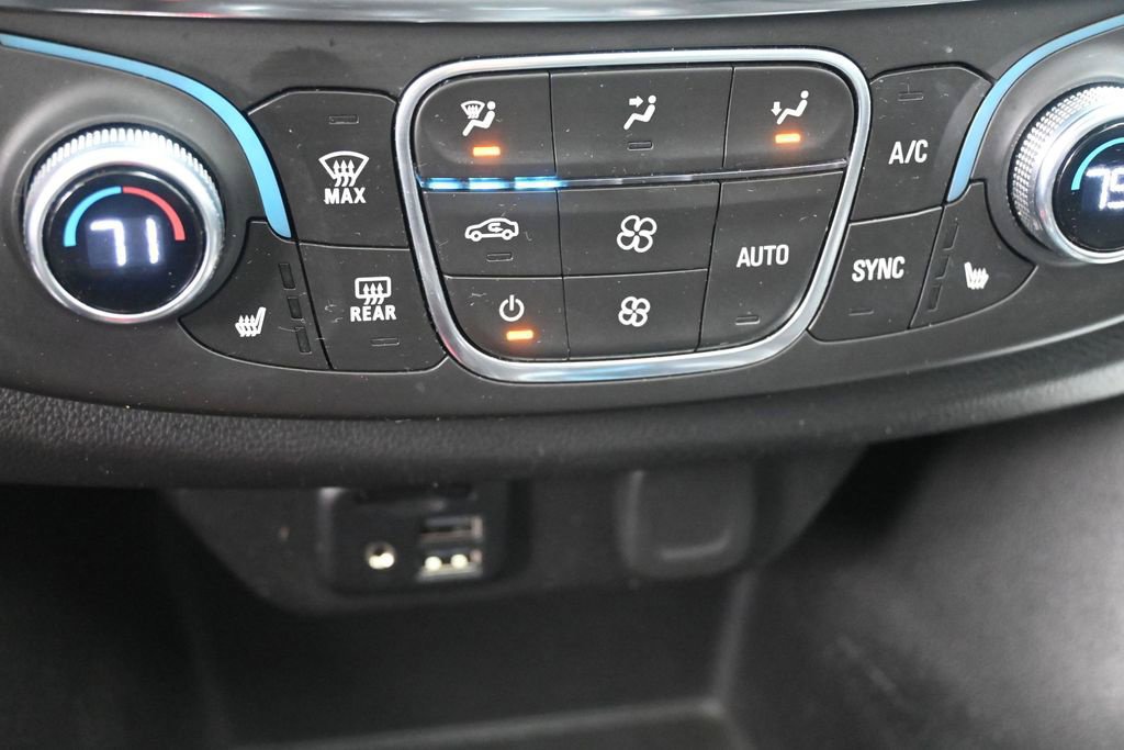 Used 2021 Chevrolet Traverse RS w/ LPO, Floor Liner Package AWD/4WD image 37
