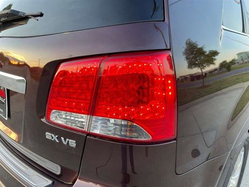 Used 2012 Kia Sorento SX w/ SX Premium Pkg AWD/4WD image 34