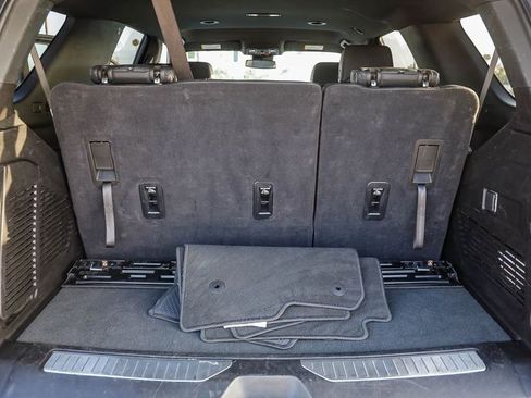 Used 2025 Chevrolet Tahoe Z71 AWD/4WD image 31