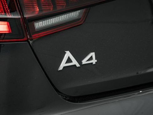 Used 2018 Audi A4 2.0T Premium Plus w/ Premium Plus Package AWD/4WD image 18