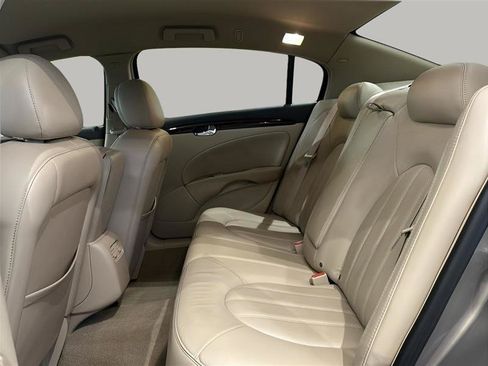 Used 2007 Buick Lucerne CXL FWD image 14