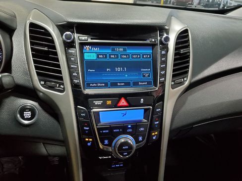 Used 2014 Hyundai Elantra GT w/ Option Group 03 image 28