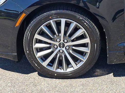Used 2018 Lincoln MKZ Select w/ Select Plus Package FWD image 8