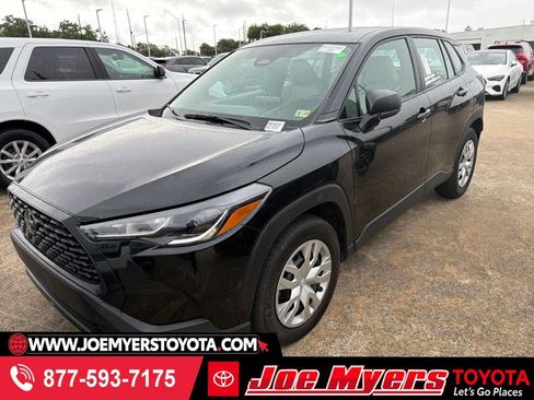 Used 2024 Toyota Corolla Cross L AWD/4WD image 1