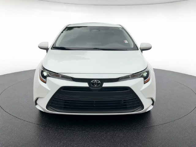 Used 2025 Toyota Corolla LE FWD image 9