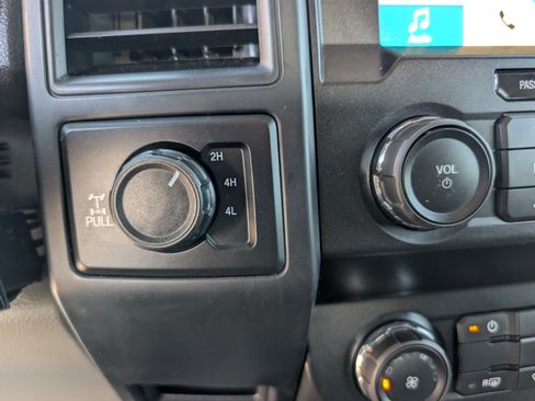 Used 2019 Ford F150 XL w/ Equipment Group 101A Mid AWD/4WD image 18