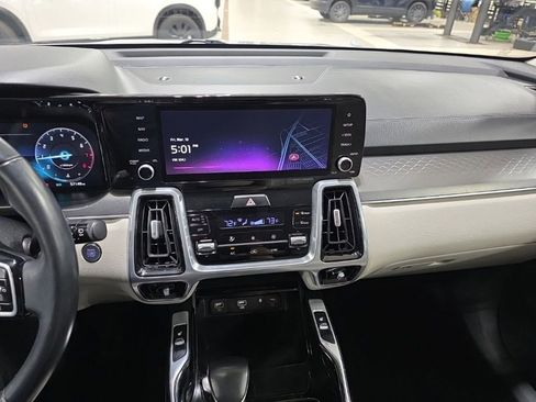 Used 2023 Kia Sorento SX image 14