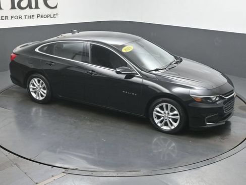 Used 2018 Chevrolet Malibu LT FWD image 37