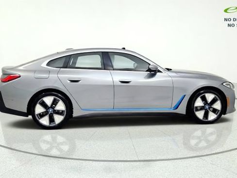 Used 2023 BMW i4 eDrive35 RWD image 10