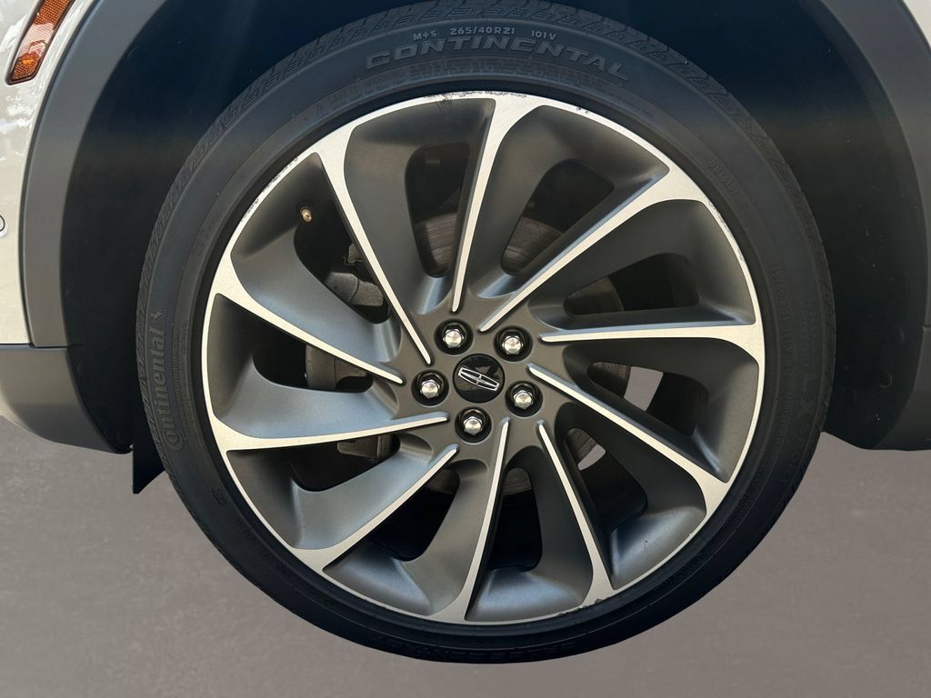 Used 2022 Lincoln Nautilus Reserve w/ Equipment Group 202A AWD/4WD image 10