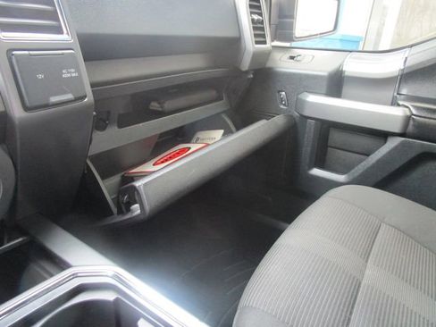 Used 2016 Ford F150 XLT w/ Equipment Group 302A Luxury image 15