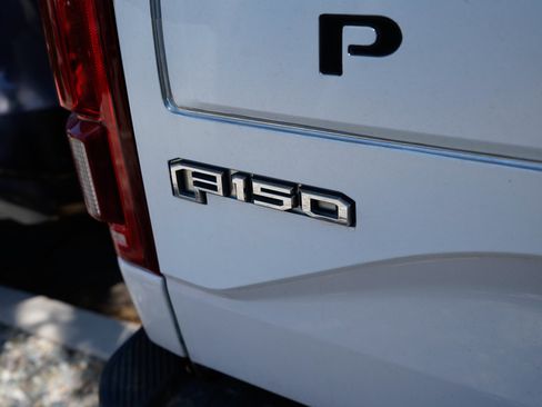 Used 2015 Ford F150 Platinum w/ Technology Package AWD/4WD image 8