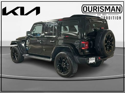 Used 2021 Jeep Wrangler Unlimited Sahara w/ Cold Weather Group image 3