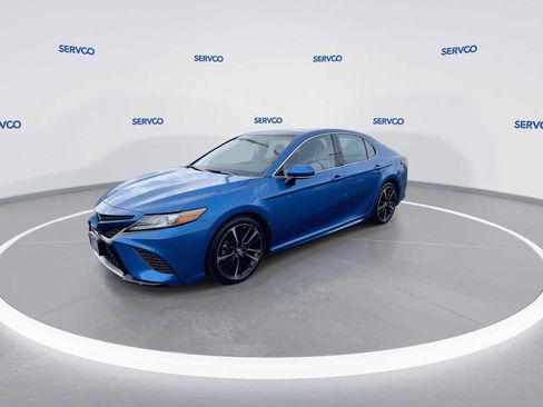 Used 2019 Toyota Camry XSE FWD image 4