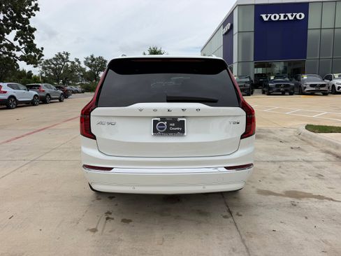 Certified 2026 Volvo XC90 T8 Ultra AWD/4WD image 5