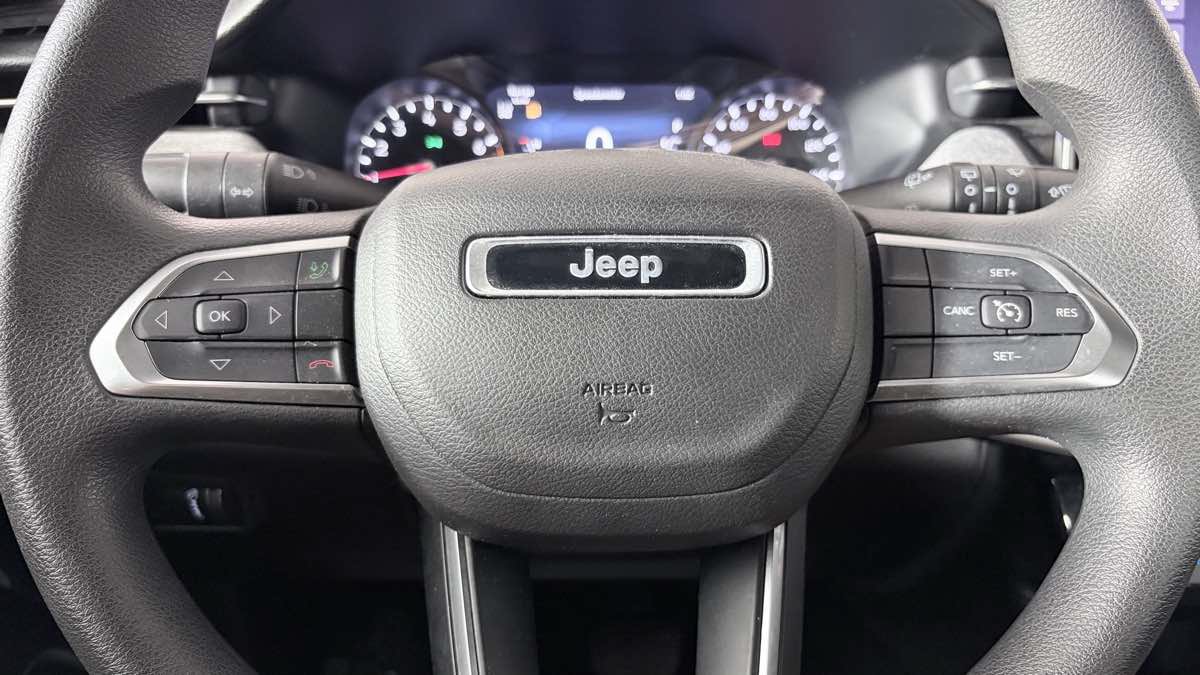 Used 2024 Jeep Compass Sport w/ Mopar Graphics Package AWD/4WD image 14