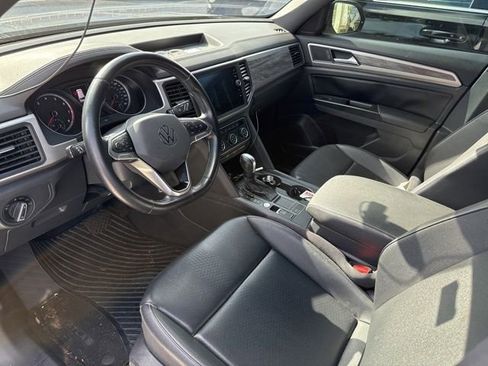 Used 2020 Volkswagen Atlas Cross Sport SE image 5