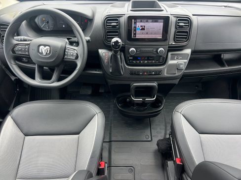 Used 2026 RAM ProMaster 2500 w/ Convenience Group FWD image 13