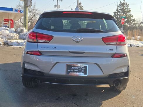 Used 2020 Hyundai Elantra GT N Line image 12